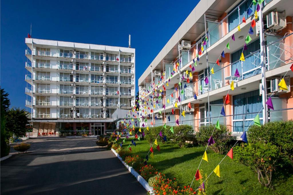 Hotel Coop - Kiten Китен Экстерьер фото
