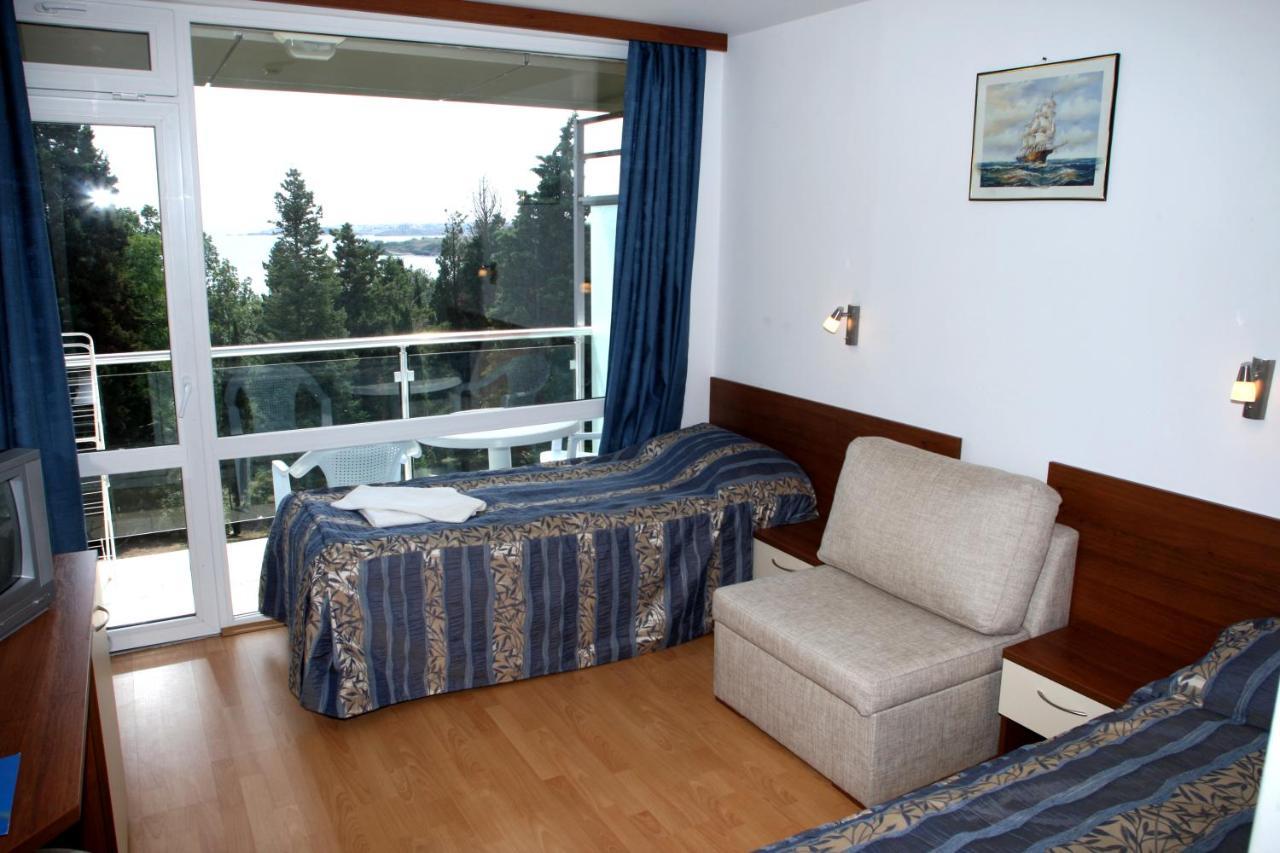 Hotel Coop - Kiten Китен Экстерьер фото
