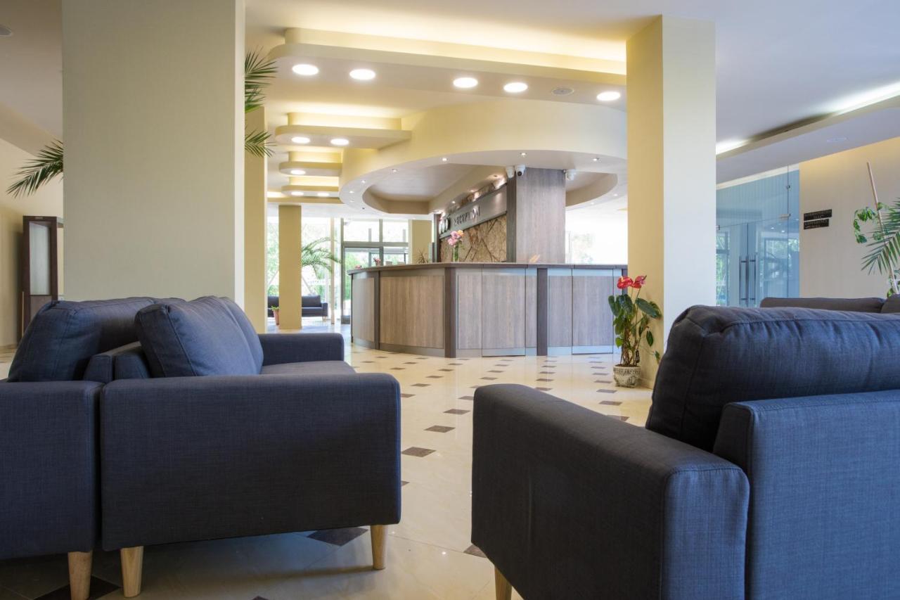 Hotel Coop - Kiten Китен Экстерьер фото
